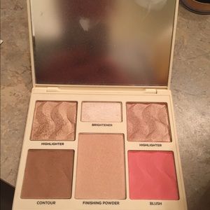 Makeup pallets